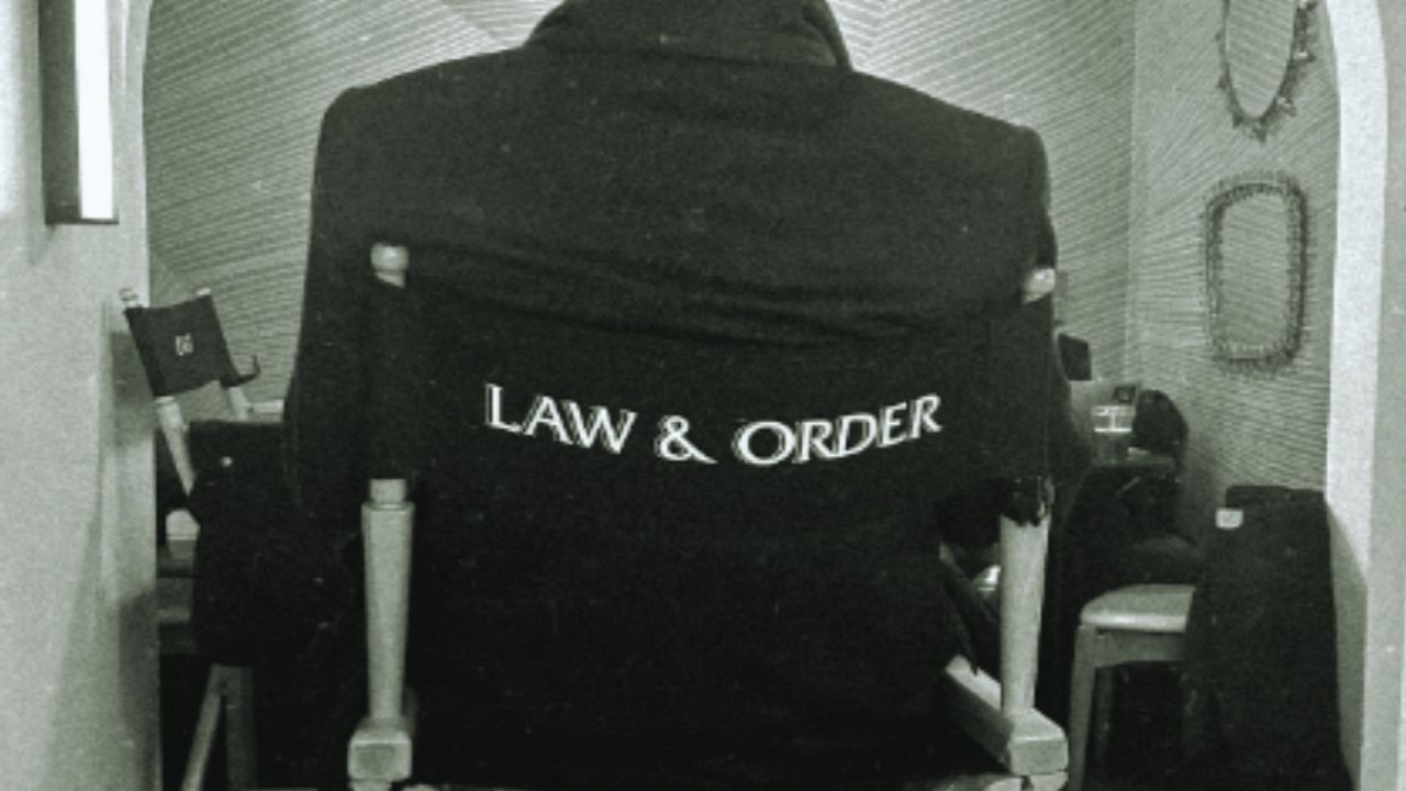 Tony Goldwyn announcing his entry in Law & Order