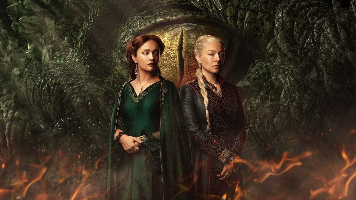 Olivia Cooke and Emma D'Arcy as Alicent Hightower and Rhaenyra Targaryen in House of the Dragon Season 2 first look image