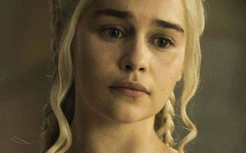 Emilia Clarke in Game of Thrones 
