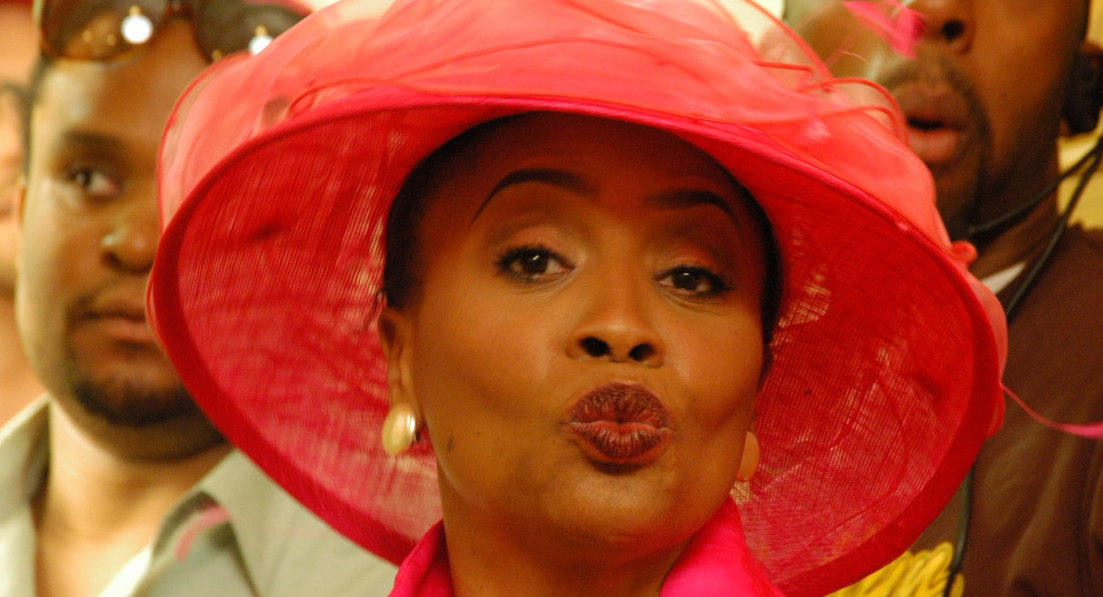 Jenifer Lewis in Dirty Laundry (2006)