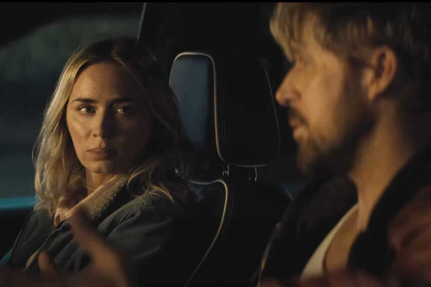 Ryan Gosling and Emily Blunt in a scene in THE FALL GUY, directed by David Leitch