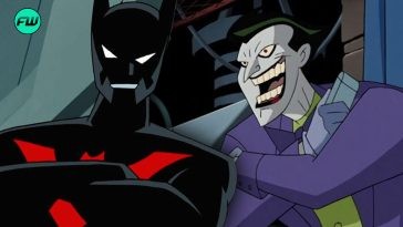 Disturbing Batman Beyond Theory: Neo Gotham Stopped Using High Tech Phones after Joker Nearly Conquered the Whole World