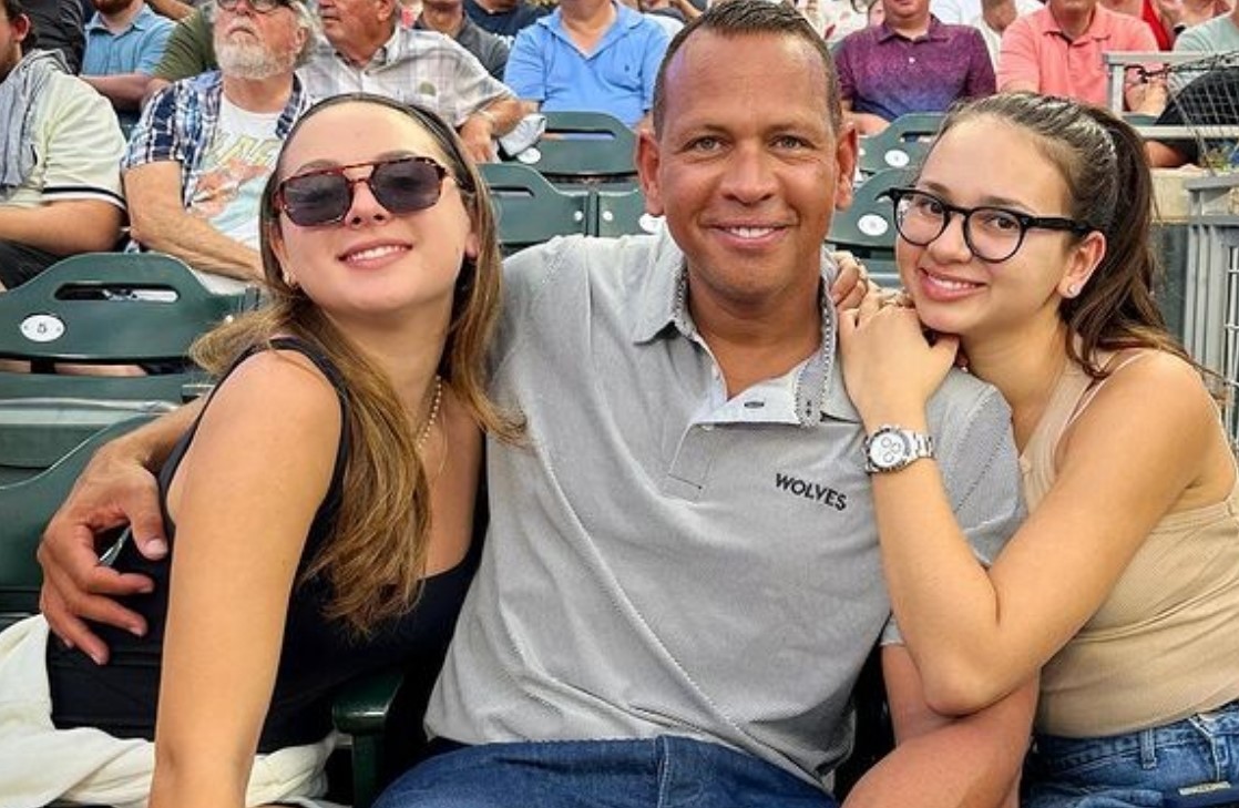 Alex Rodriguez with his daughters (via arod on Instagram)