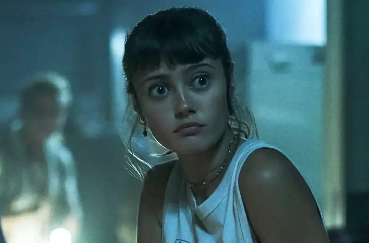 Ella Purnell in Army of the Dead
