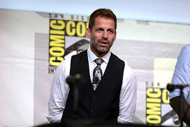 Zack Snyder at the 2016 San Diego Comic-Con | Credits: Wikimedia Commons