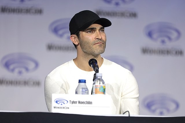  A still of the actor at the 2022 WonderCon, via Wikimedia Commons