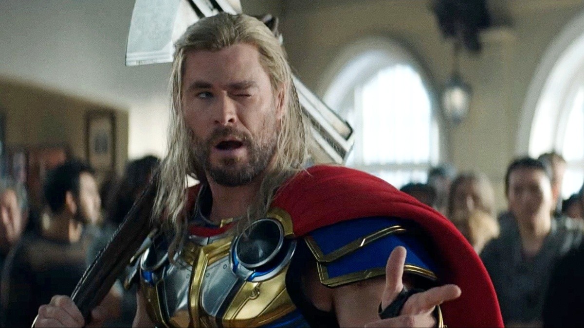 Thor in the townhall of New Asgard in Thor: Love and Thunder