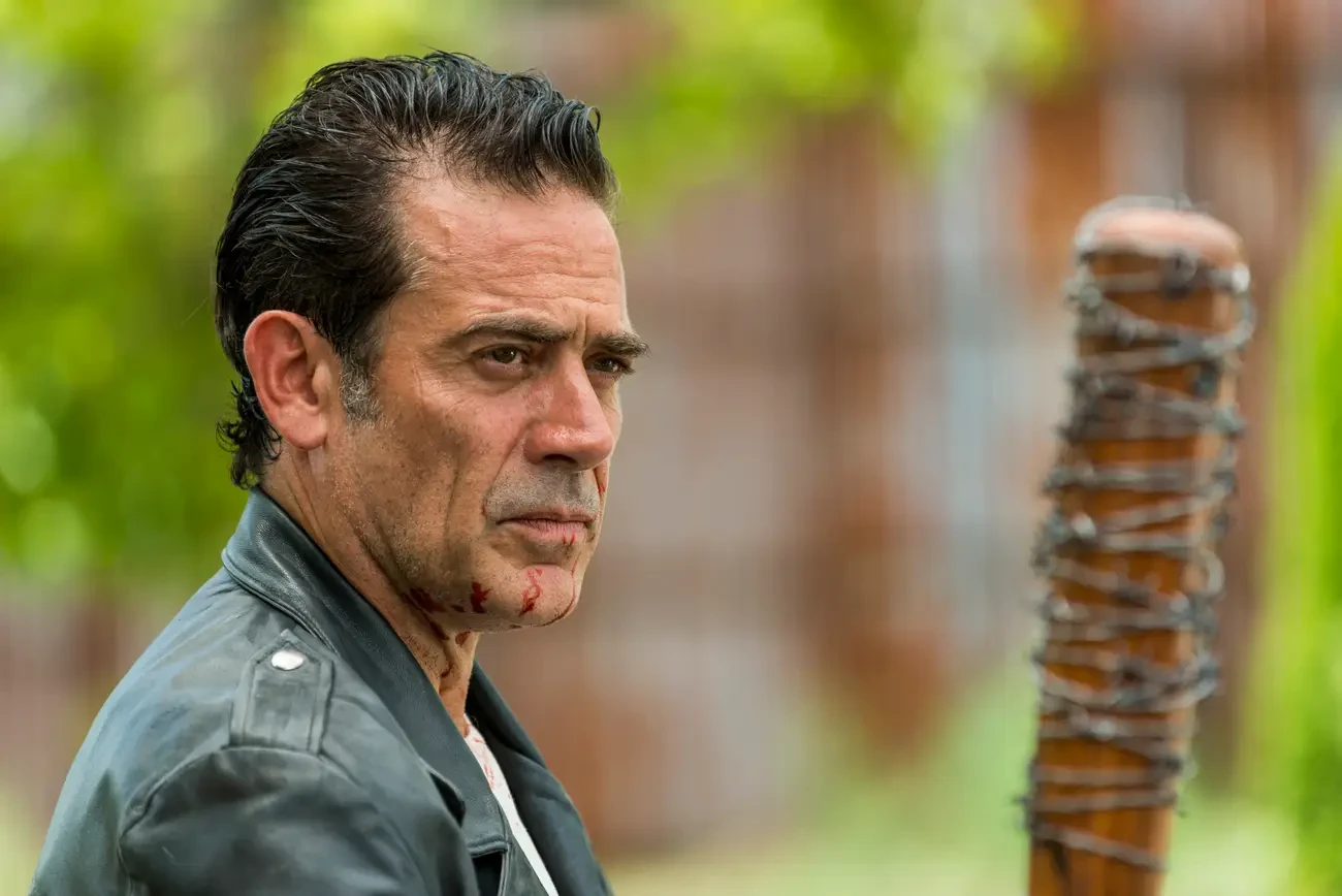 Jeffrey Dean Morgan defended his character in The Walking Dead 