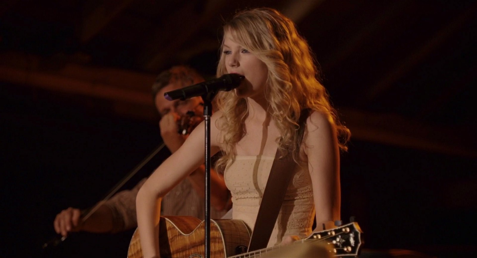 Taylor Swift in a still from Hannah Montana: The Movie (2012)