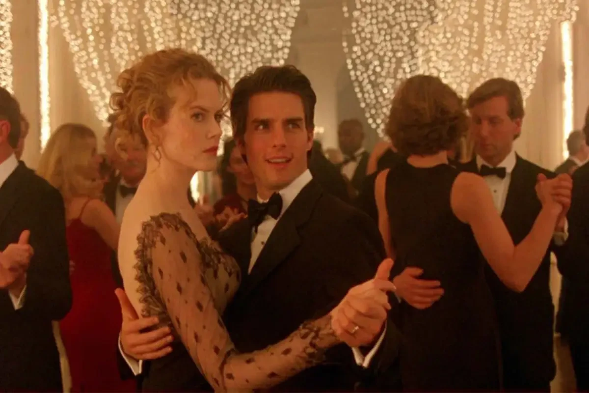 Tom Cruise and Nicole Kidman in the opening Christmas Party scene in Eyes Wide Shot