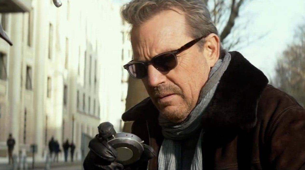Kevin Costner as Ethan Renner in 3 Days to Kill