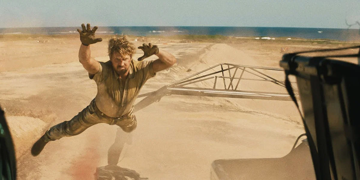 ryan gosling performs stunt in the fall guy