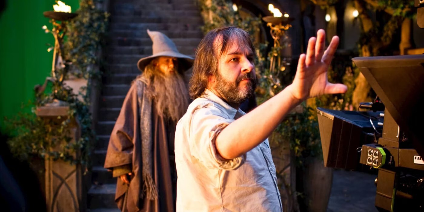 Peter Jackson on Lord of the Rings set with Sir Ian McKellen [Credit Warner Bros.]
