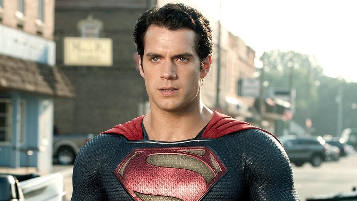 Henry Cavill as Superman in the battle at Kansas in Zack Snyder's Man of Steel