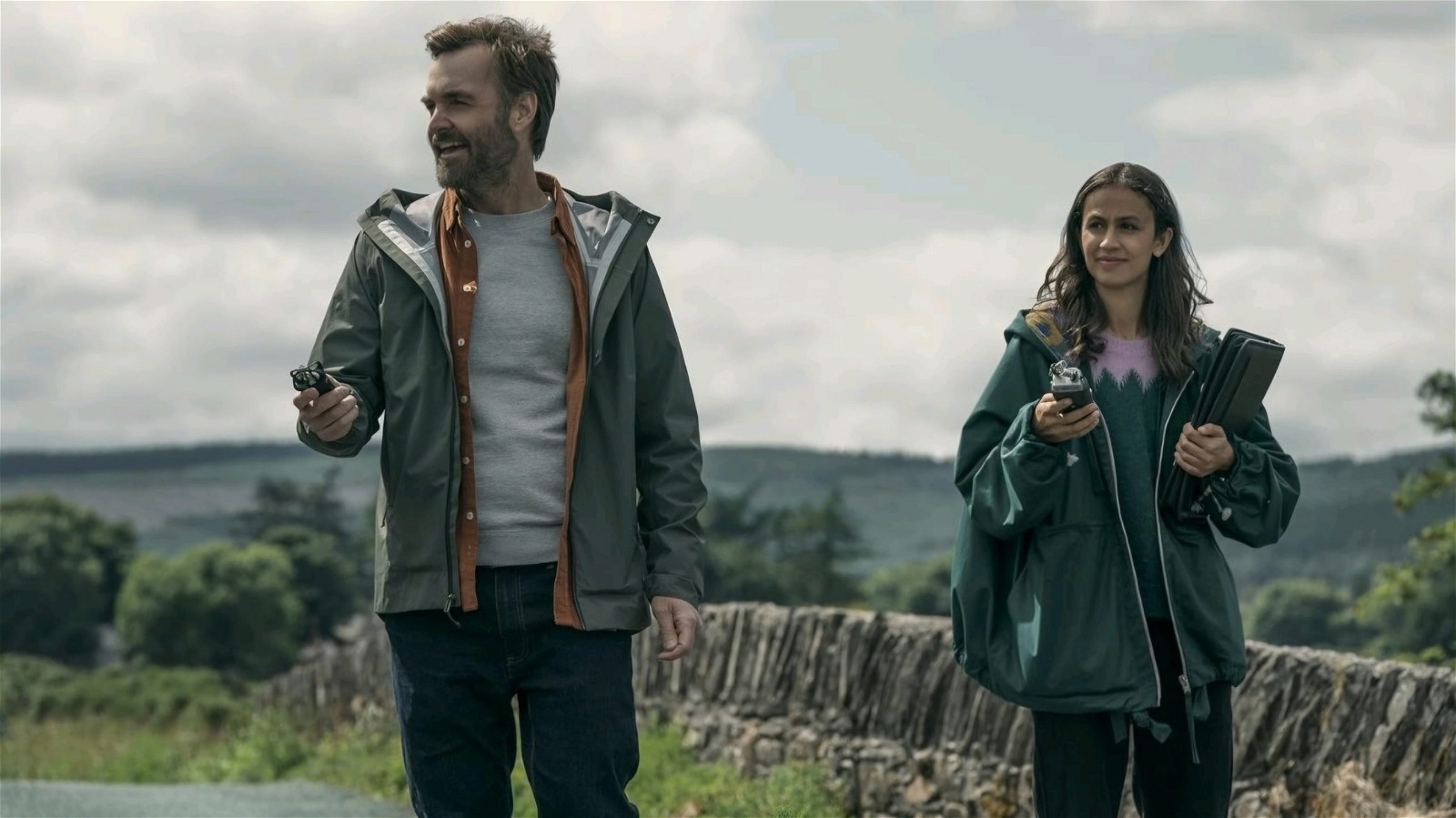 Will Forte and Robyn Cara in Bodkin (2024) | Image via Netflix