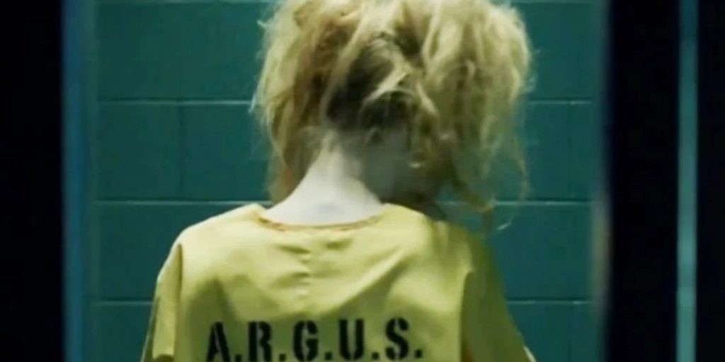 Harley Quinn in a deleted scene from Arrow. 