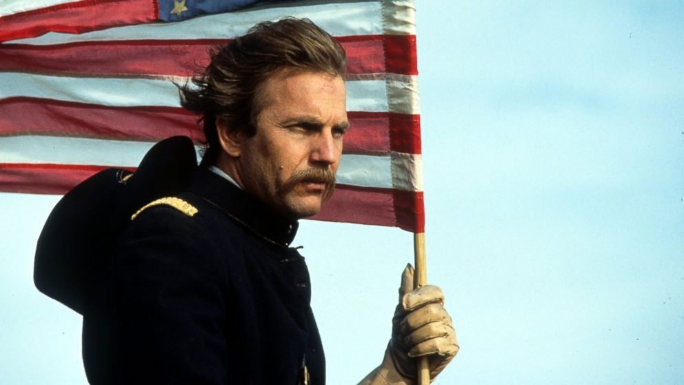 Kevin Costner directed, oporduced and played the lead in 1990's Dances With Wolves | Orion Pictures