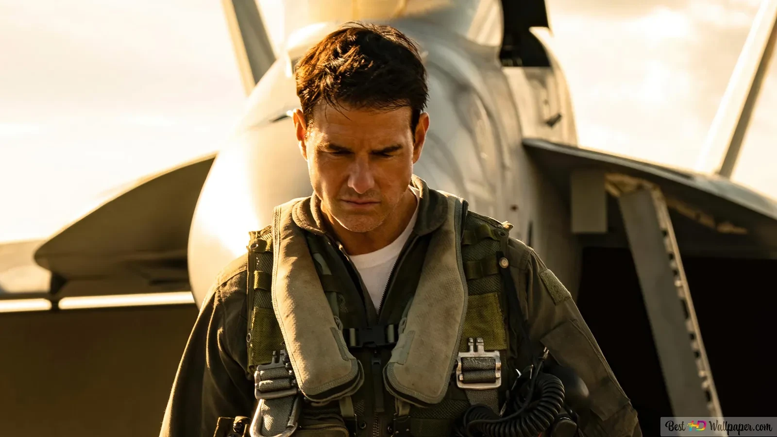 Tom Cruise plays Maverick in Top Gun: Maverick