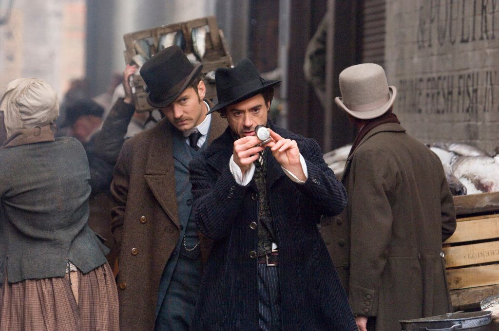 Robert Downey Jr. and Jude Law in Sherlock Holmes.