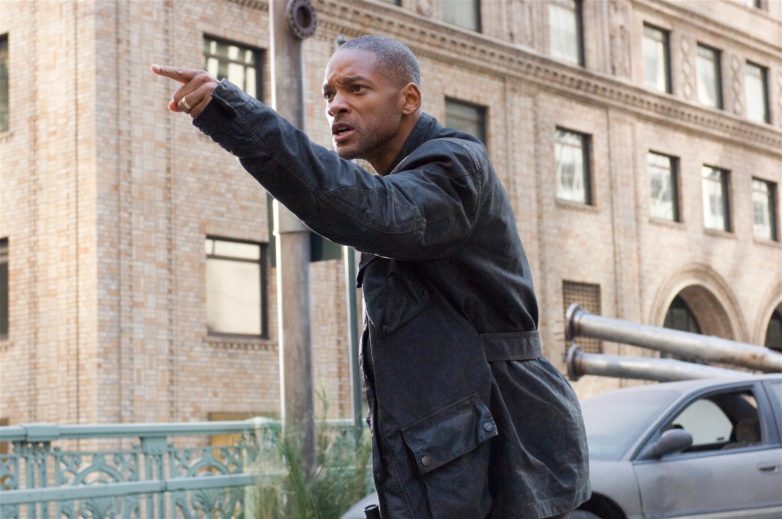 Will Smith as Robert Neville in I Am Legend | Warner Bros. Pictures