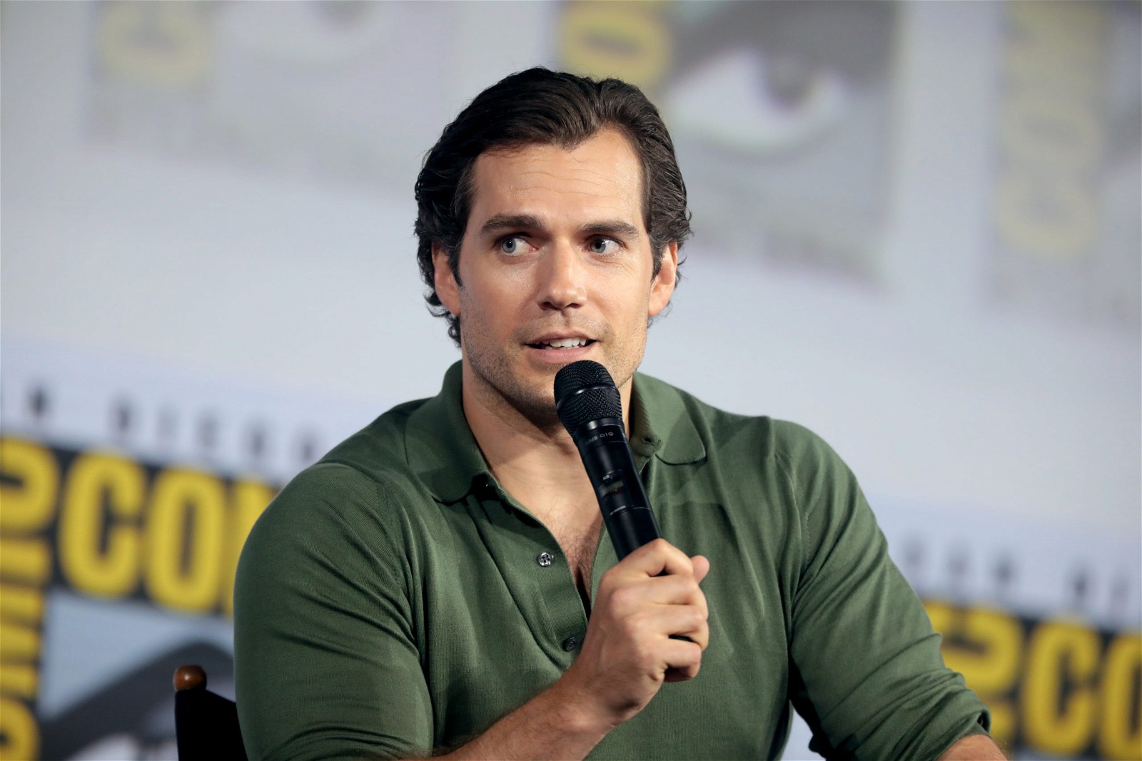 Which Character Could Henry Cavill Bring To Life in his Warhammer 40k Project?