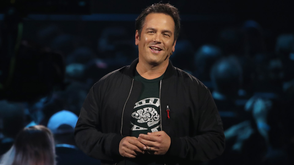 Phil Spencer, head of Xbox criticize PlayStation for trying to make exclusive deals.