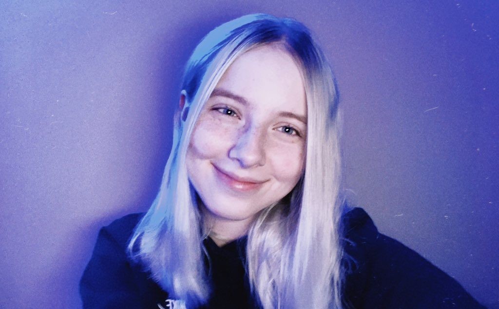 Her willingness to help her community has made her one of the best streamers for new Overwatch players, who are looking to learn basics or enhance their skills.