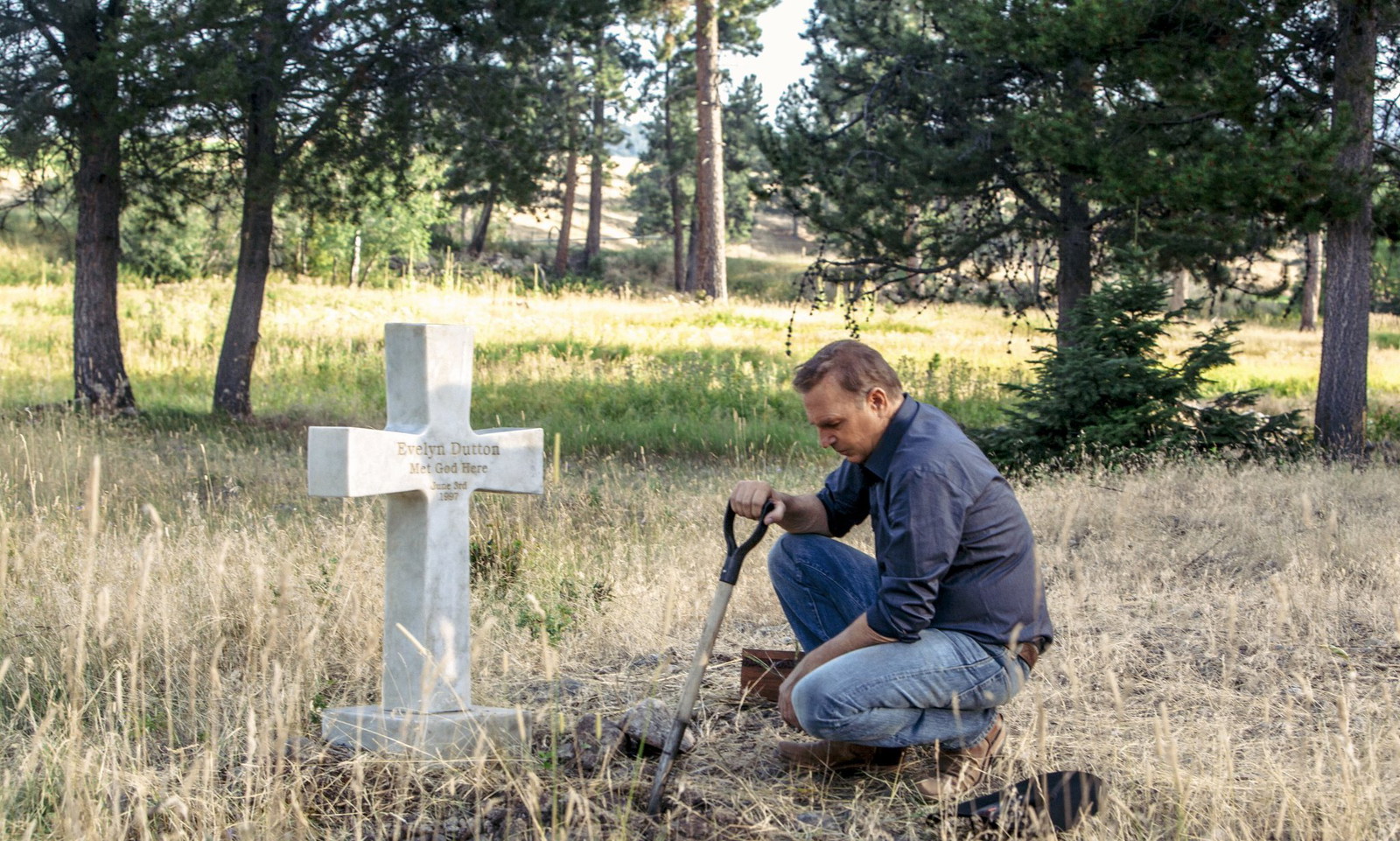 “That scene literally drives me up a wall”: Even Taylor Sheridan’s Penchant for Drama Can’t Convince Yellowstone Fans for the Most Idiotic Scene Featuring Monica Dutton