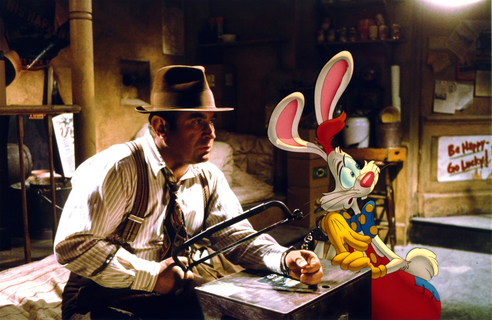 Bob Hoskins and Roger Rabbit in Who Framed Roger Rabbit | Touchstone Pictures
