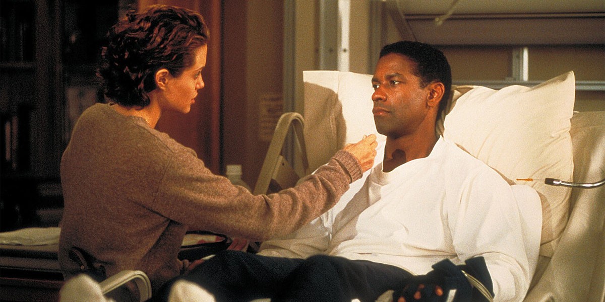 angelina-jolie-and-denzel-washington-in-the-bone-collector