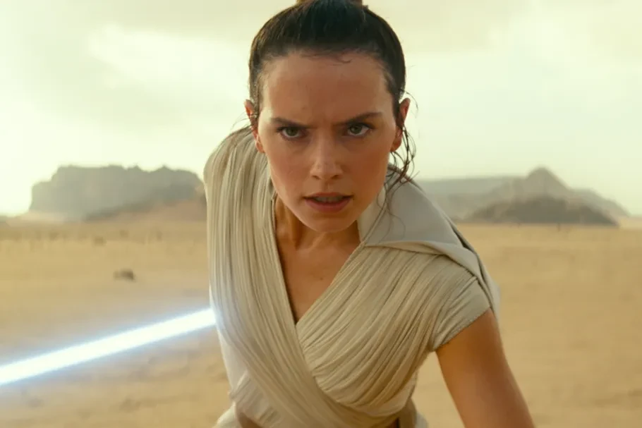 Daisy Ridley is set to lead a solo Star Wars film 