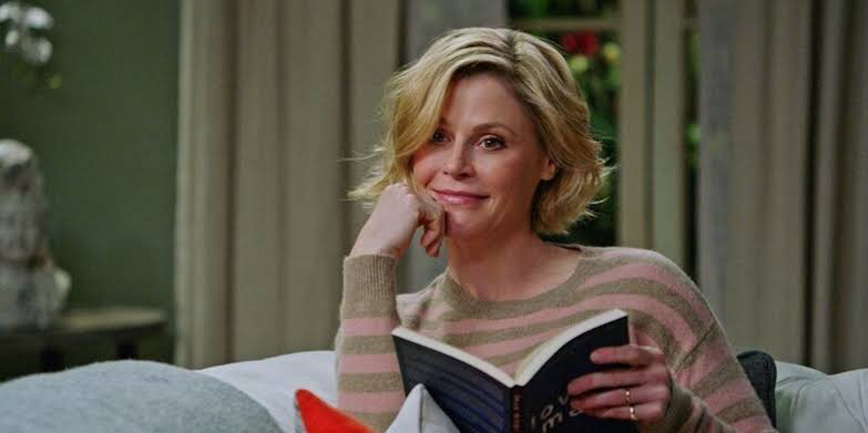 Julie Bowen as Claire Dunphy in Modern Family | ABC Network 