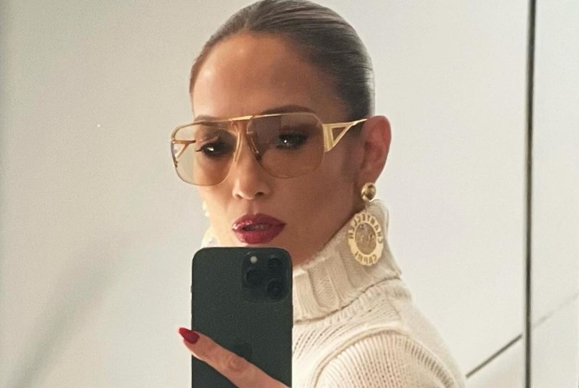 “She is serious about rebooting and reigniting her acting career”: Jessica Alba’s Return Plan is Reportedly a Huge Threat to Jennifer Lopez