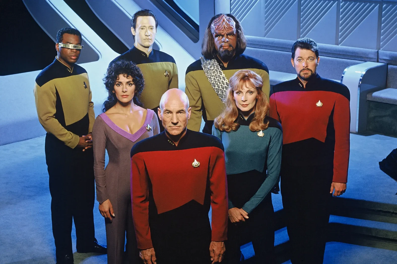 “Wait. This has to be a mistake”: One Star Trek: The Next Generation Episode Directed by Jonathan Frakes Was So Confusing the TV Stations Were Bombarded With Calls