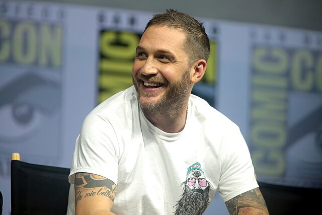 Tom Hardy at the 2018 SDCC [Photo: Gage Skidmore, licensed under CC BY-SA 2.0 via Wikimedia Commons]