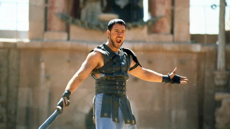 Russell Crowe as Maximus 