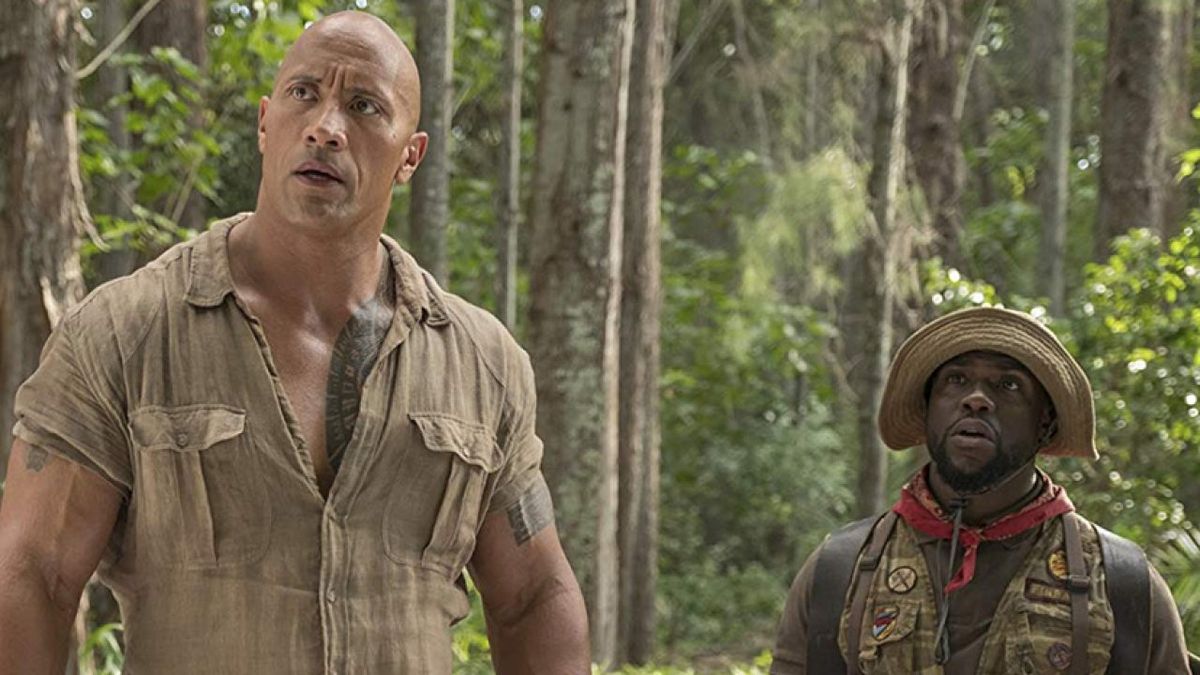 “A bunch of dumb*ss nicknames by a bunch of dumb*ss people”: ‘Central Intelligence’ Blooper Shows Kevin Hart Destroying Dwayne Johnson With a Mother of All Burns