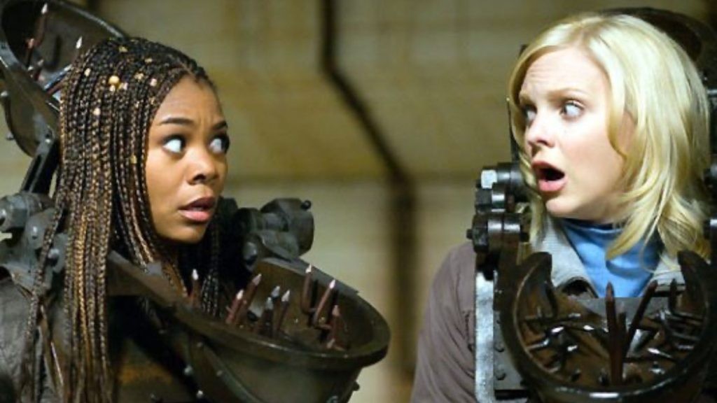 Anna Faris and Regina Hall in a still from Scary Movie 4 | Dimension Films