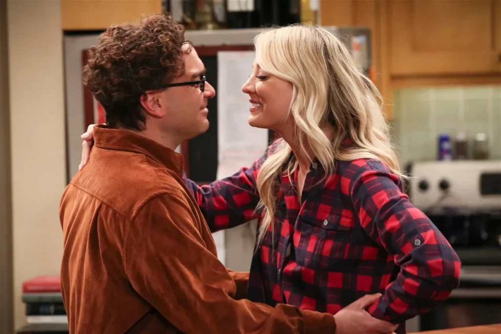 Kaley Cuoco and Johnny Galecki in TBBT