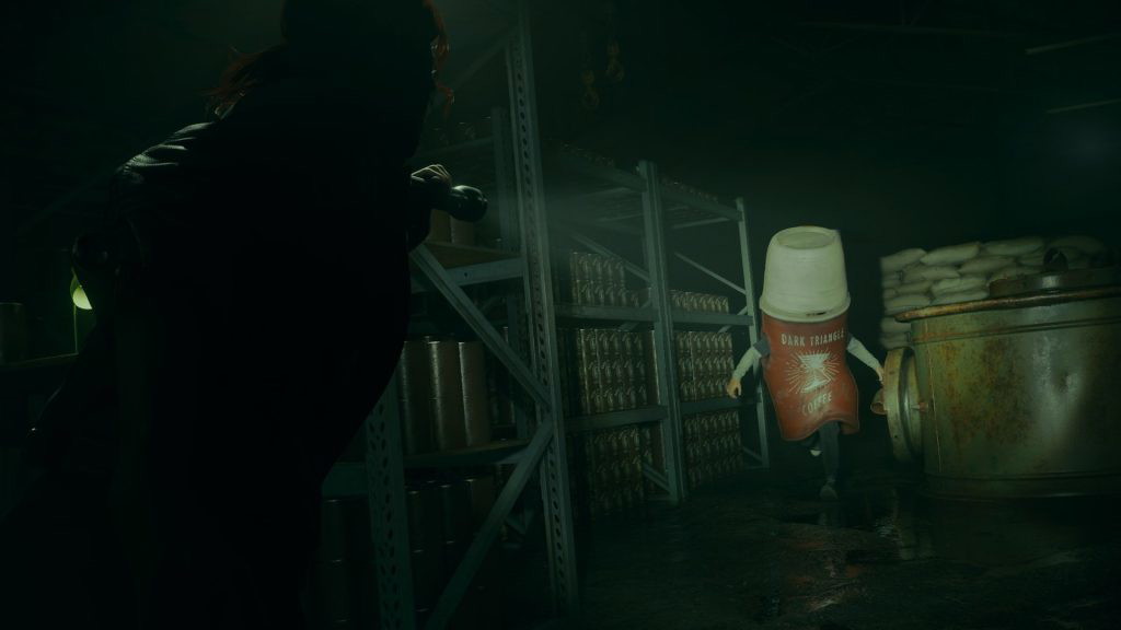 Alan Wake 2 protagonist using flashlight to see enemy.
