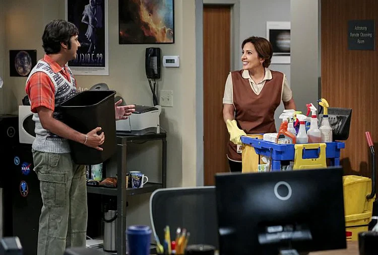 A still from The Big Bang Theory season 10 ep 08