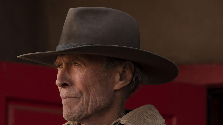 “It was bizarre: we started holding hands underneath the table”: Clint Eastwood Was Such a Chad He Ended up Marrying the Daughter of the Woman He Was Being Set up With