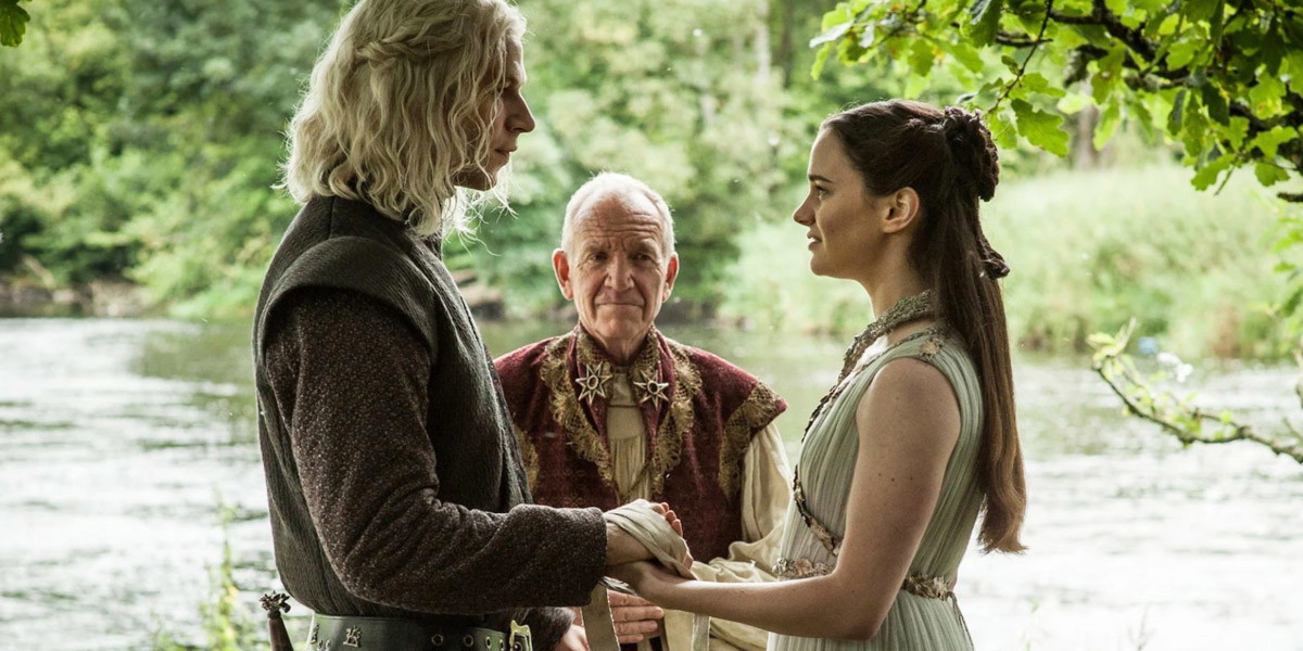 wilf-scolding-aisling-franciosi-game-of-thrones