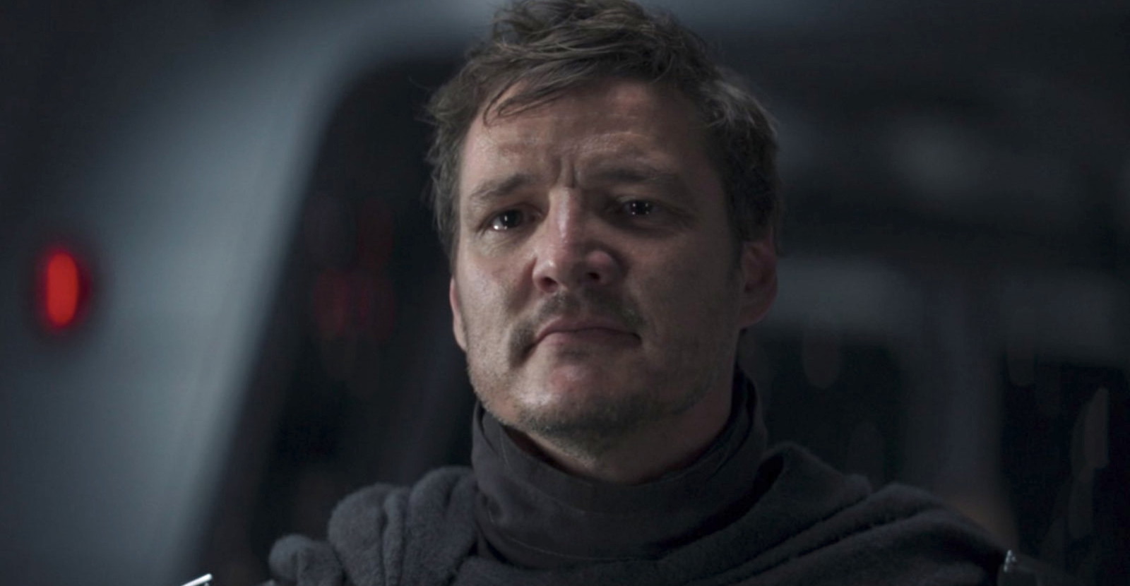 Pedro Pascal amd Din Djarin in The Mandalorian | Lucasfilm