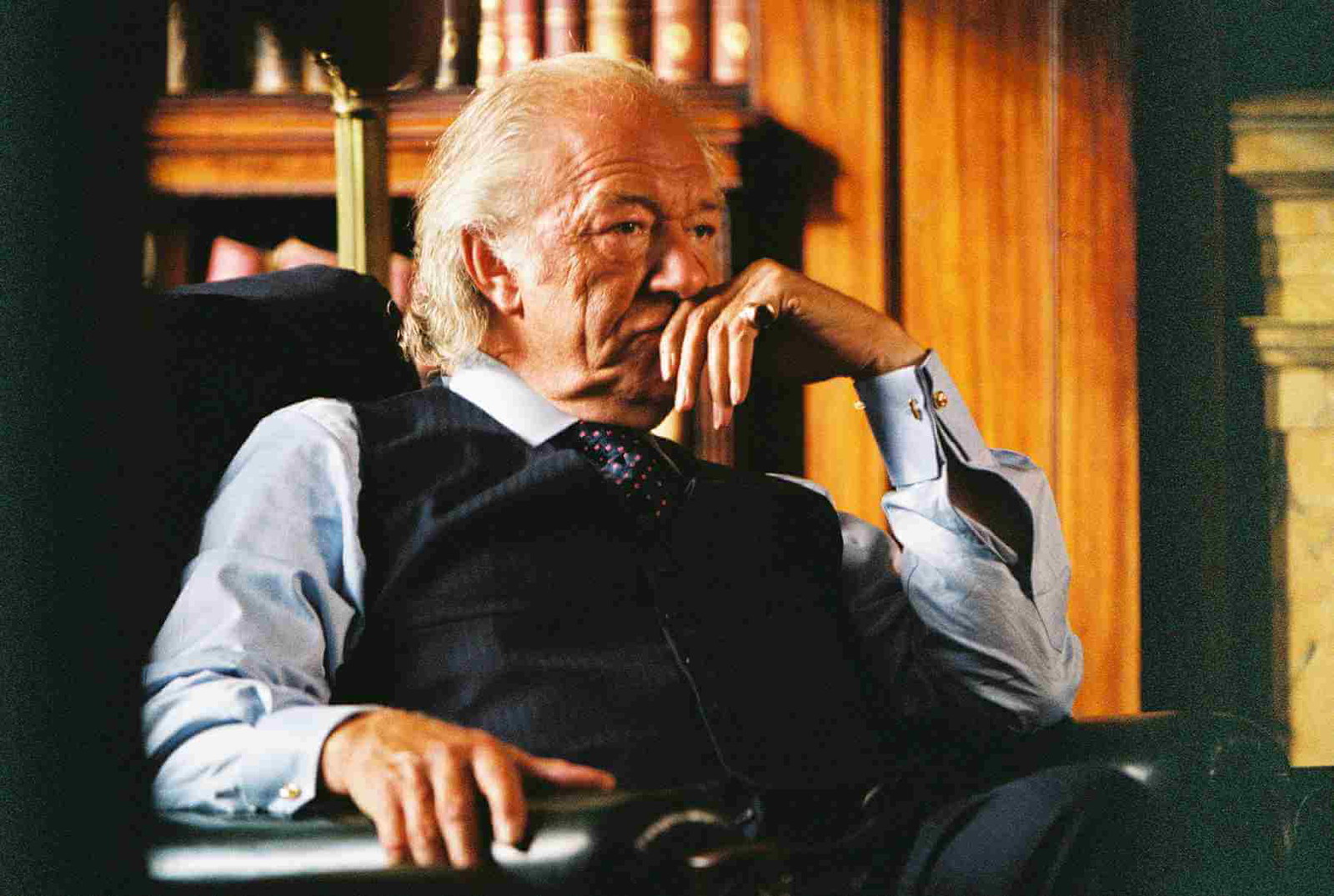 “I just sign your name”: The Late Michael Gambon Was So Fed up With Being Mistaken for a Marvel Star He Started Giving Autographs to Strangers in His Name Until His Death