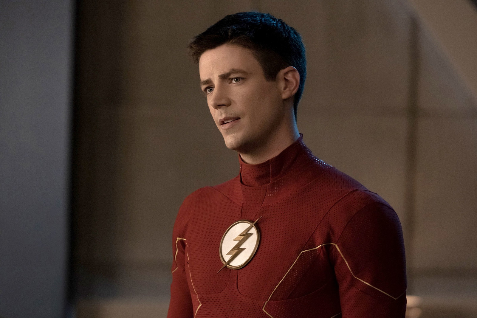 “We are the Flash”: Fans Wish Grant Gustin Never Dated His On Screen Crush Candice Patton in the First Place, Wanted to See Barry With 2 Other Stars Instead in The Flash