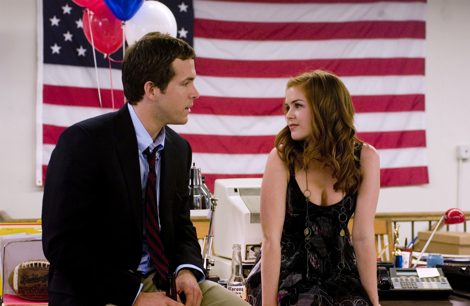 Ryan Reynolds and Isla Fisher in Definitely, Maybe | Universal Pictures