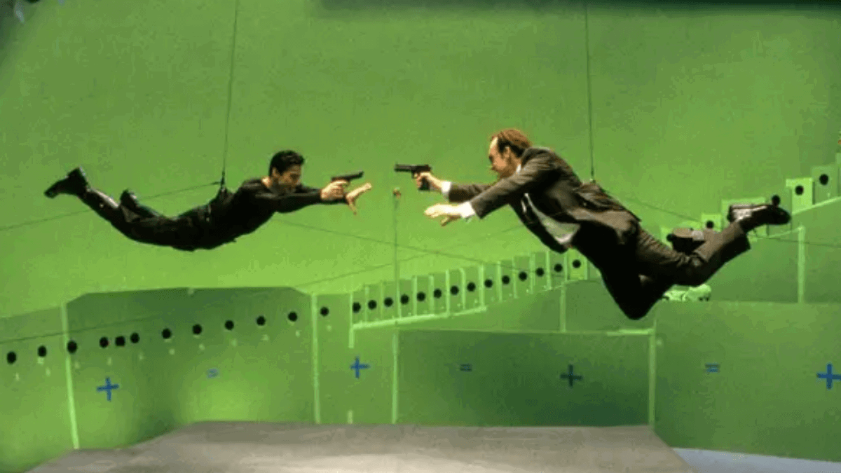 Naomi Watts in King Kong and Keanu Reeves in The Matrix, 10 Behind the Scene Movie Set Photos That Will Show You an Entire New World of Hollywood