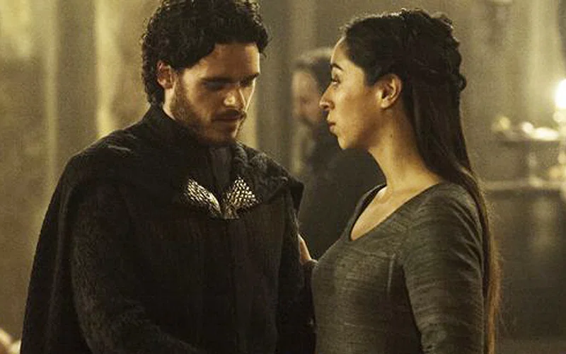 Top 10 Most Gullible Game of Thrones Characters, Ranked 29 richard madden oona chaplin game of thrones