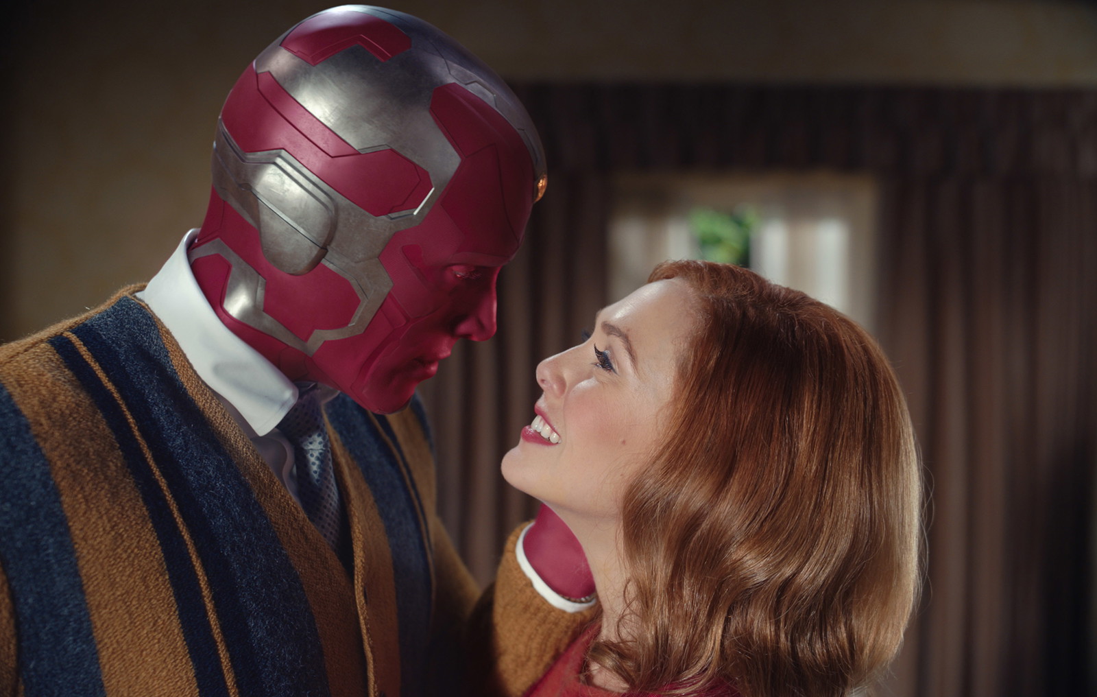 Our Suspicion About Elizabeth Olsen’s Scarlet Witch Comes True, Vision Will Not be the Only Threat That Will Make a Return While Robert Downey Jr’s Doctor Doom Comes For The Avengers